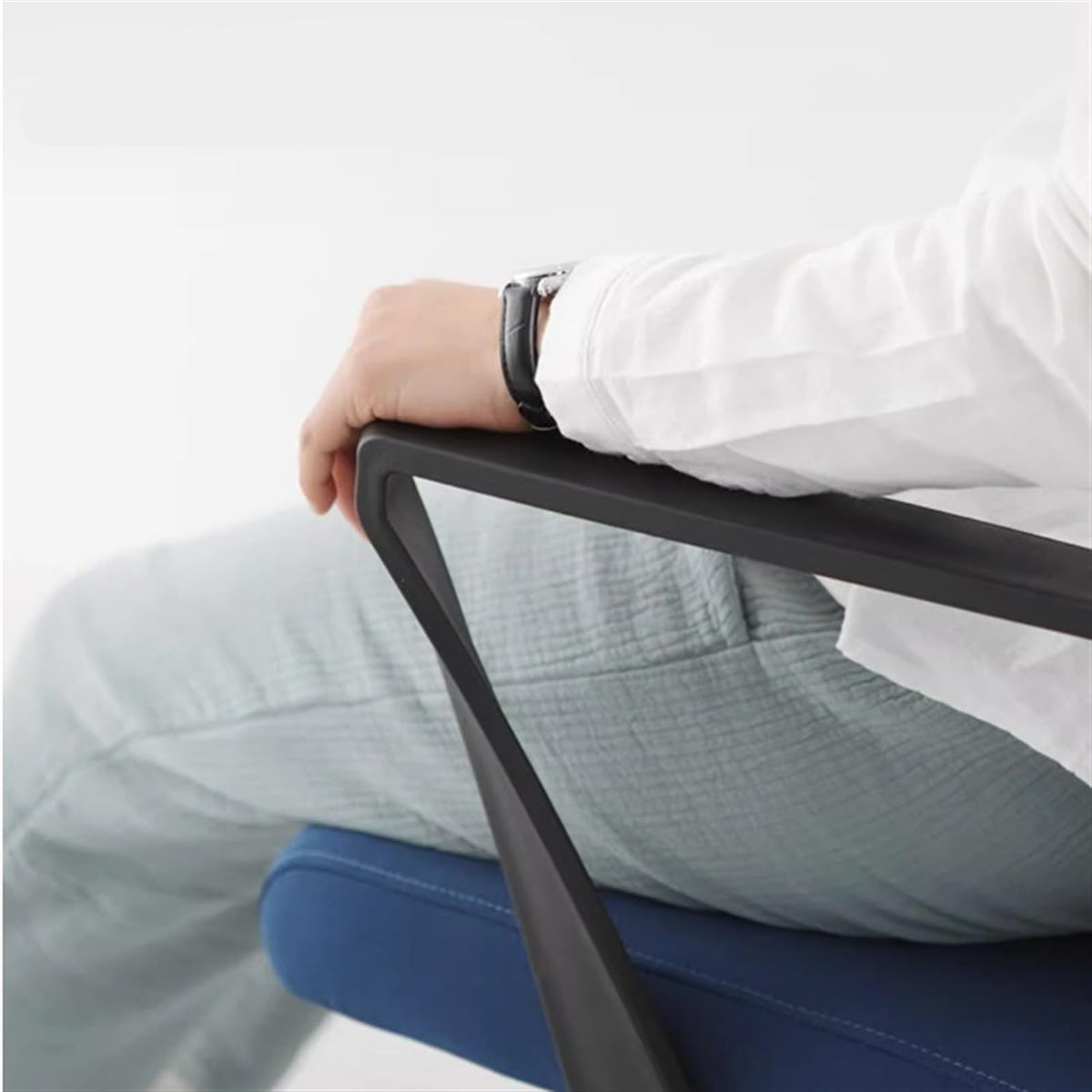 Ergonomic High Back Mesh Office Chair with Lumbar Support W901