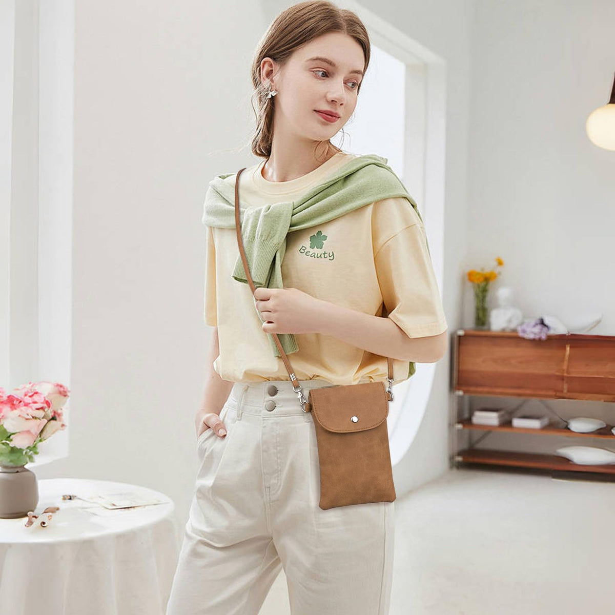 Small Leather Crossbody Bag with Adjustable Strap L51941
