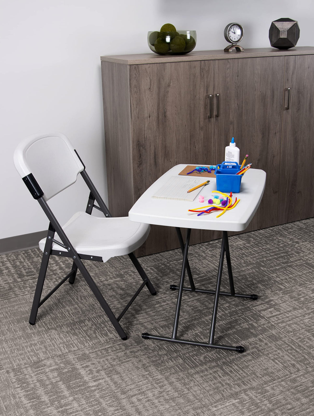 Folding Table T42595